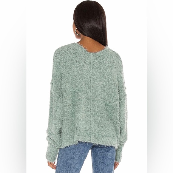 Free People Fuzzy Sweater Pullover Icing V Spring Dust Size XS Extra Small New - Picture 12 of 14